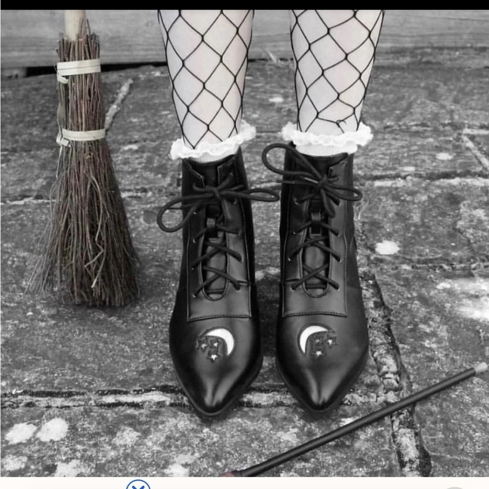 Yru aura whimsigoth whimsical witchy‎ goth celestial lunar Black Ankle Booties